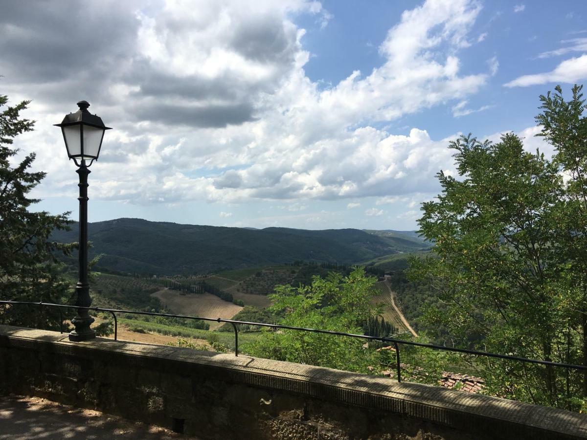 Art Rebus Tower In Tuscany Lägenhet Radda in Chianti Exteriör bild