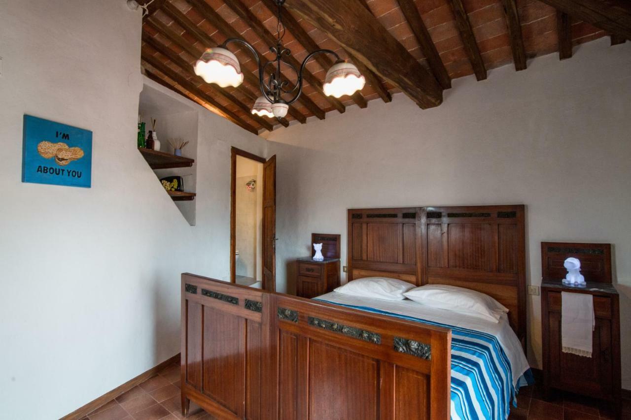 Art Rebus Tower In Tuscany Lägenhet Radda in Chianti Exteriör bild