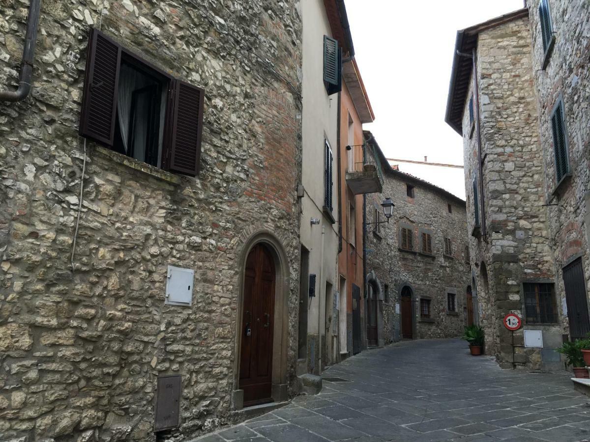 Art Rebus Tower In Tuscany Lägenhet Radda in Chianti Exteriör bild